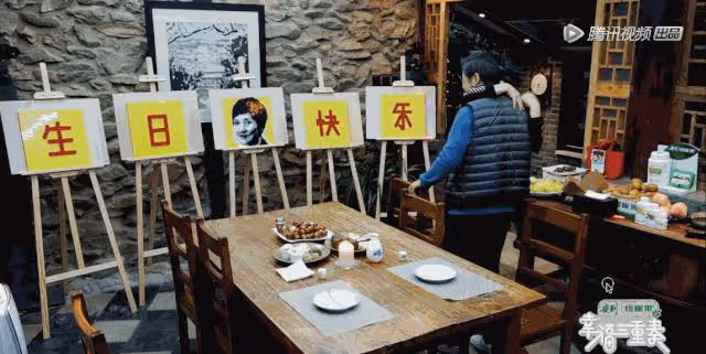 鄧婕的一張照片，曝光張國立「人設」：多年婚姻，寵妻是假的