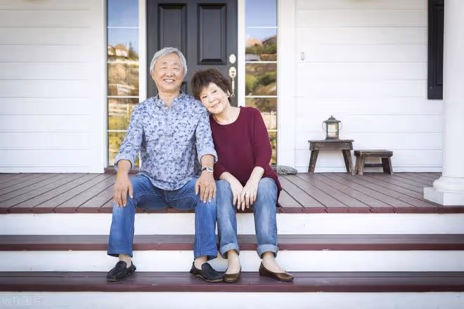 只有一個孩子的家庭,過了50歲後,就要為晚年養老做好這5個準備