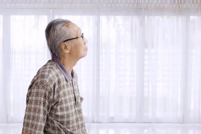 人老後,不靠子女,就只靠自己養老到底行不行?76歲老人實話實說