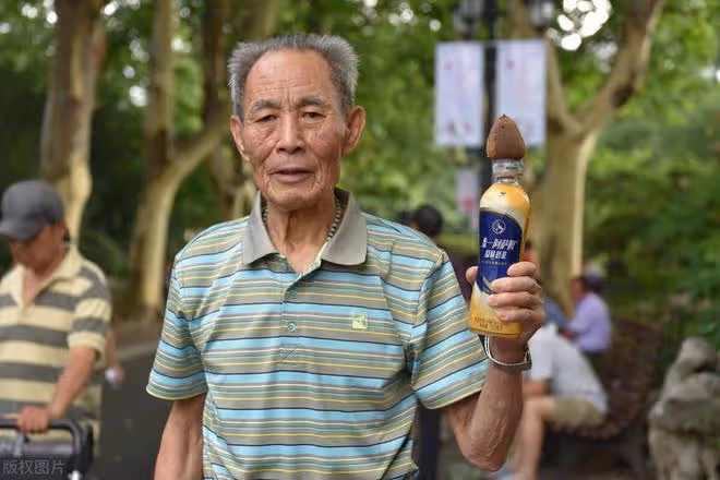 人到晚年,是兒女養老好還是去養老院養老好?76歲老人實話實說