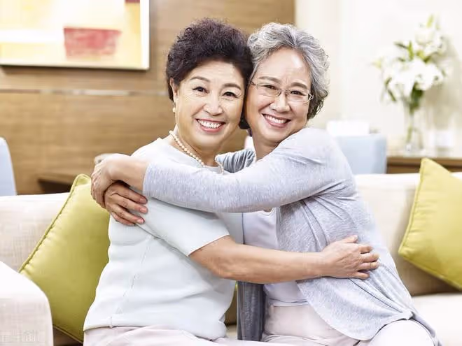 「抱團養老」到底靠譜嗎?63歲阿姨:聽著很美好,但實則弊端百出