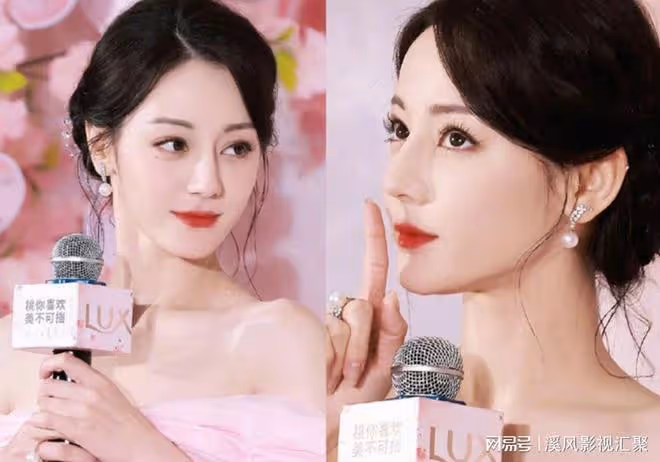 迪麗熱巴元氣桃桃妝驚艷,身穿高定粉色紗裙,鎖骨美背白到發光!