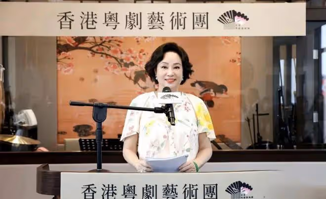 看了70歲賭王三太近照，才知道護士出身的她為何能分到67億