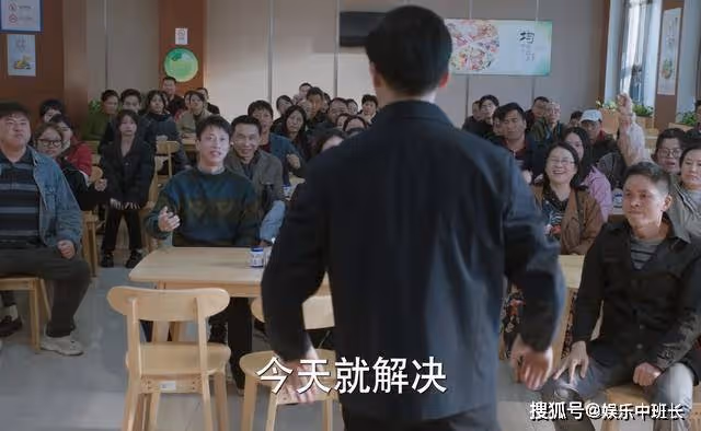《江河日上》打不過就加入!鄭寒江第一次耍官威,卻迎來了滿堂喝彩