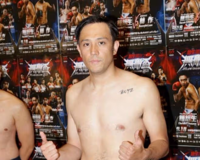 39歲港星貼收款碼要錢被批!解釋稱自己照顧不了四個兒子