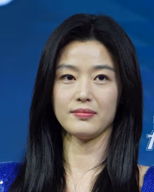 全智賢內娛生圖曝光!脫離韓式濾鏡,眼袋法令紋雙下巴全出現