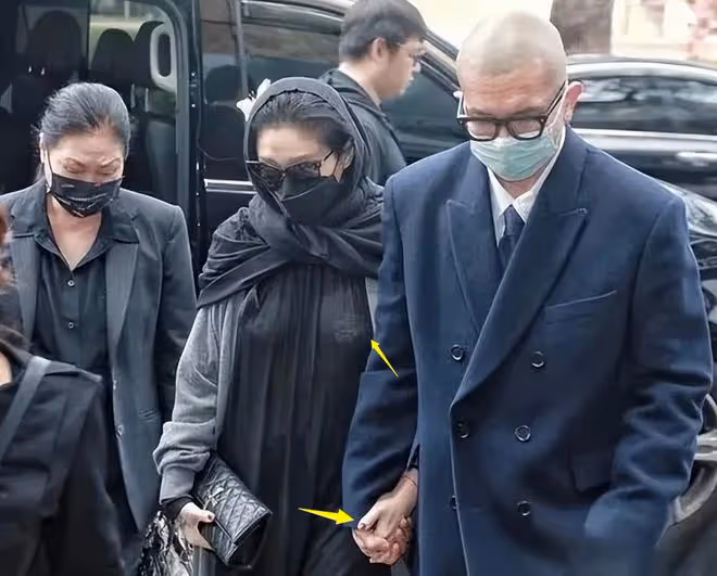 大S疑哺乳期再添佐證,穿搭和生完二胎一樣,還給兒子留了小紙條