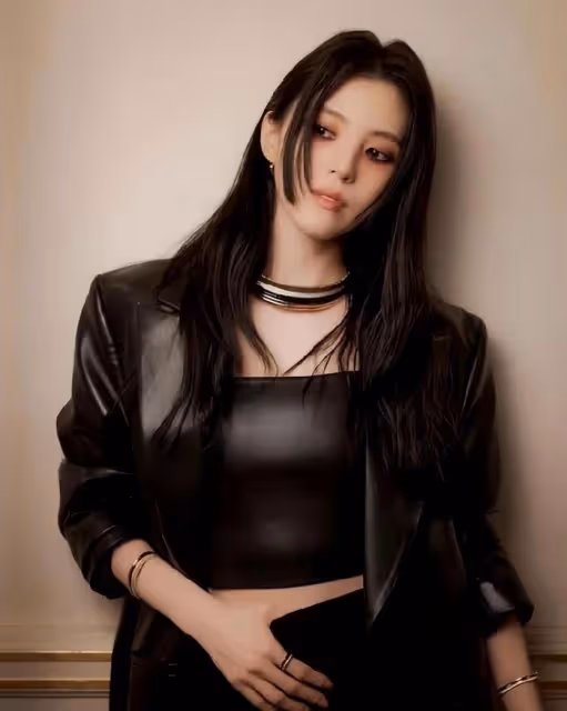 韓國知名女星，參加聚會時大喊請安靜，網友：她的表現很不專業