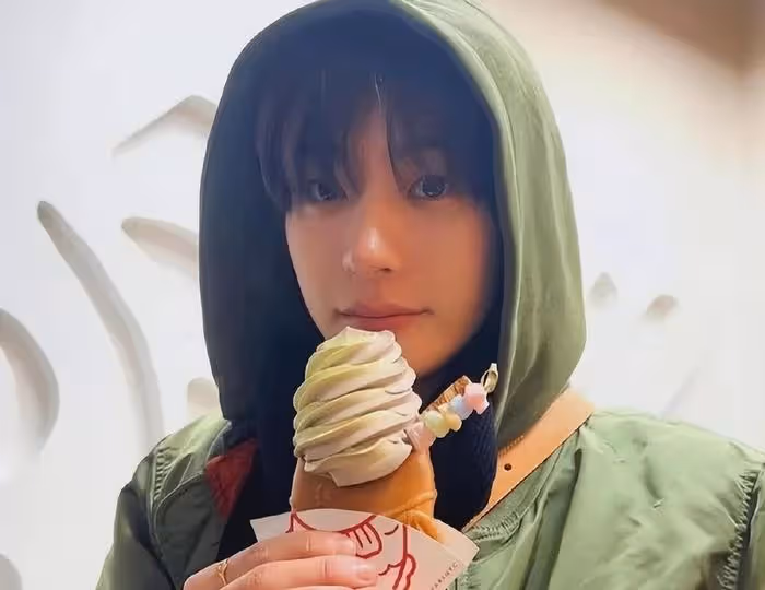 他的父親是知名製作人，韓國男星透露，當年拒絕了IU送的香蕉牛奶
