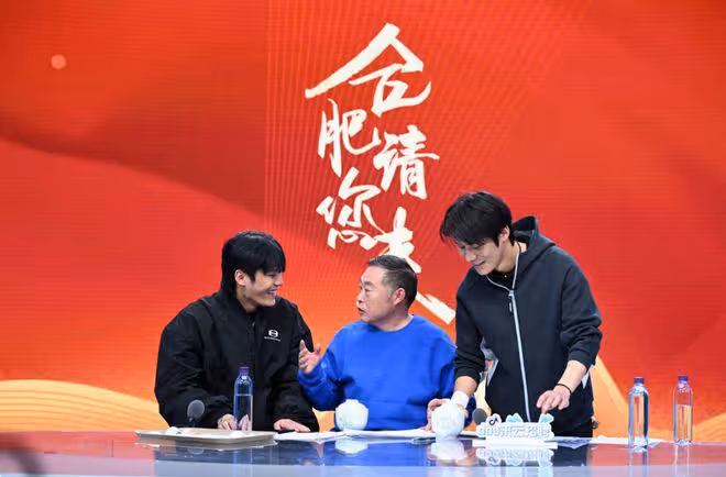 小楊哥:董宇輝賣書別人很想買,我賣書別人就覺得太搞笑!
