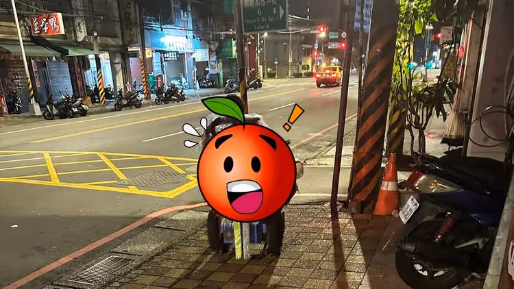燒烤店抱怨外送遲到　「輪椅男」半夜3點現身！一張照催淚萬人