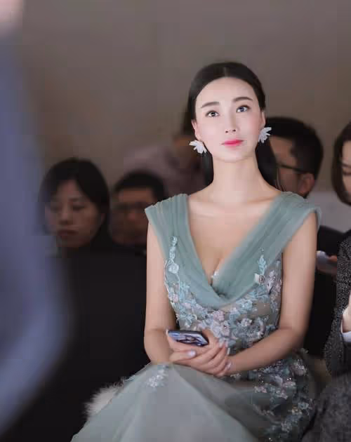 【 講真!王李丹妮身材驚艷,誰能抵擋?】