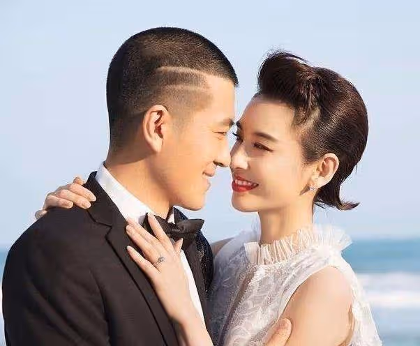 《乘風破浪的姐姐》最後放大招!黃聖依張萌性感出道,吳昕卻翻車