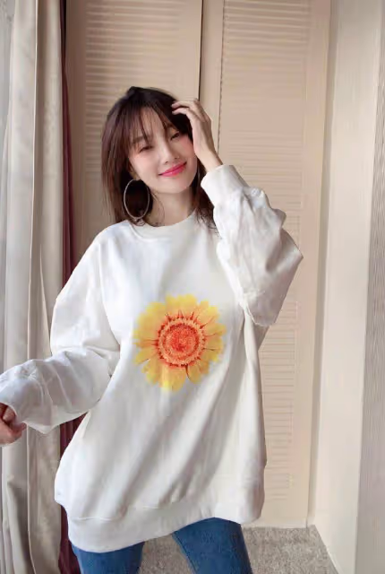 38歲李小璐少女感太強,從甜馨媽變模特小姐姐,會穿衣太過重要
