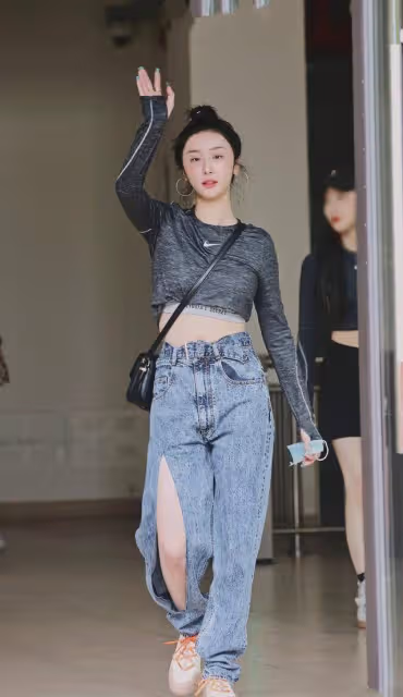 「人間回鍋肉」趙小棠,臉蛋精緻身材絕佳,氣質沒誰了