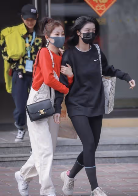 「人間回鍋肉」趙小棠,臉蛋精緻身材絕佳,氣質沒誰了