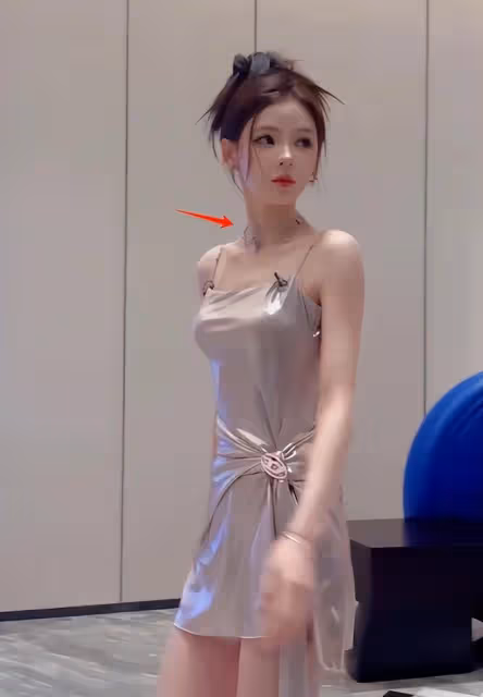 別再嘲被身材拖累的美人了！郭碧婷告訴你，肥而不膩才更有韻味
