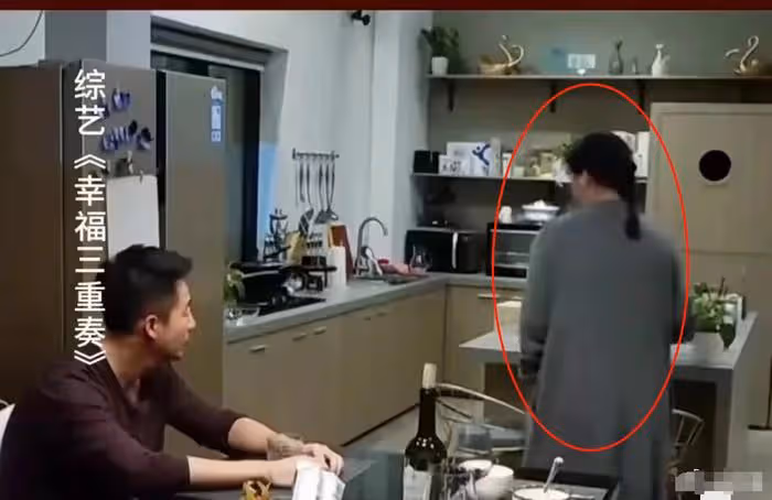 曝許雅鈞私生子現身葬禮，大S穿著惹眼有隱情，幫妹妹轉移視線？