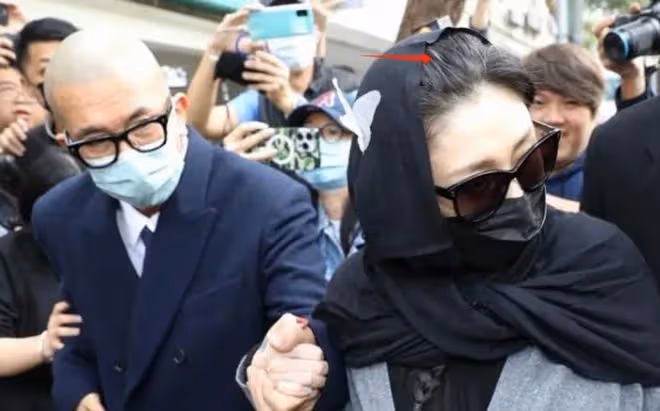 大S被台灣網友罵蛇蠍女，被疑哺乳期才不染髮，懷孕時間線被扒