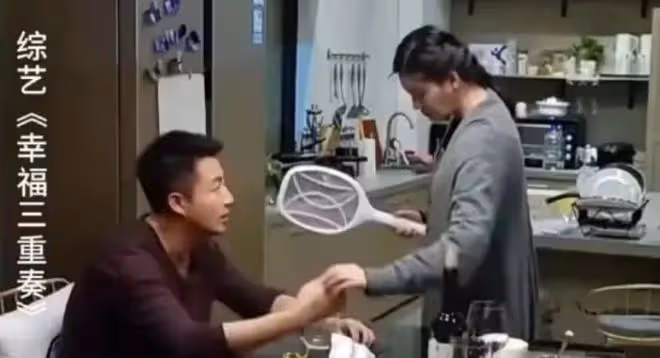 汪小菲直播間被沖！被喊話上大S同款胸貼，本人反應被指沒放下！