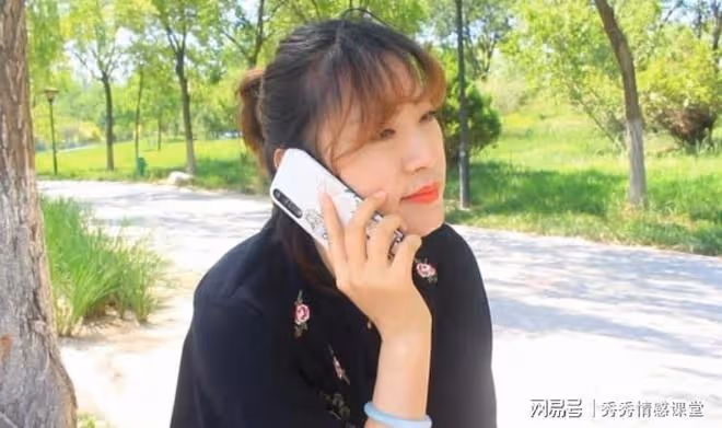 外甥女百日宴,我包了5000元的紅包,姐姐立馬打電話訓我