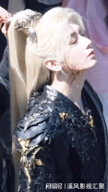 狐妖小紅娘:成毅金髮造型帥爆,夢回應淵玄夜,李一桐鮮血染粉衣