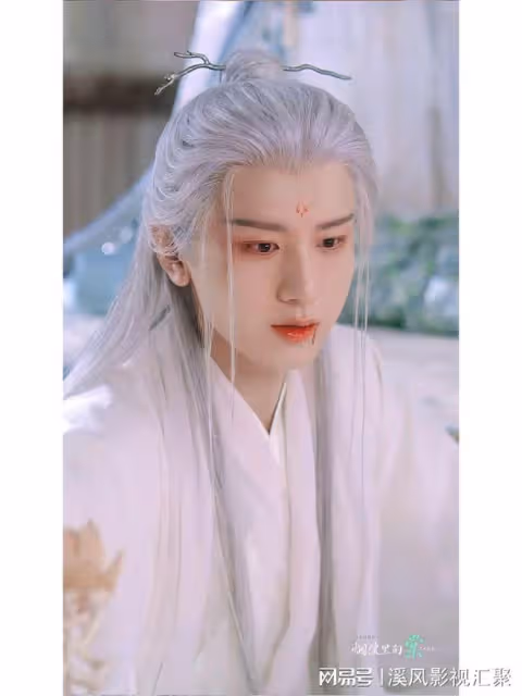 狐妖小紅娘:成毅金髮造型帥爆,夢回應淵玄夜,李一桐鮮血染粉衣