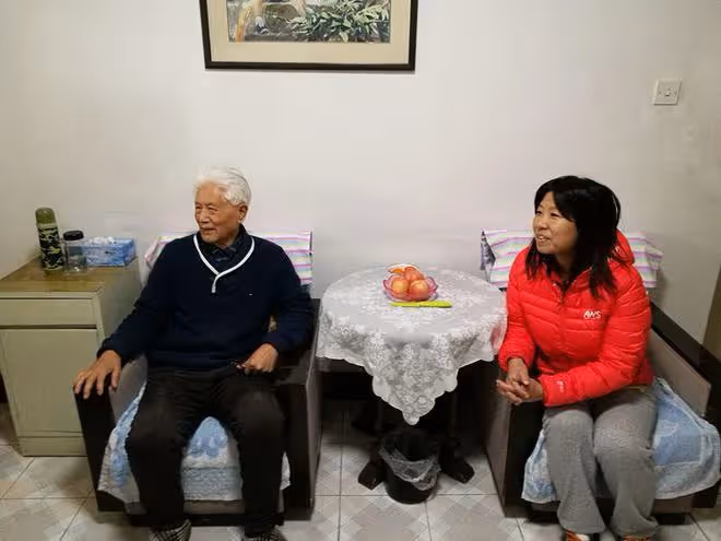 46歲阿姨傾訴：保姆有償陪伴滿足僱主要求，老公知道後讓我辭職