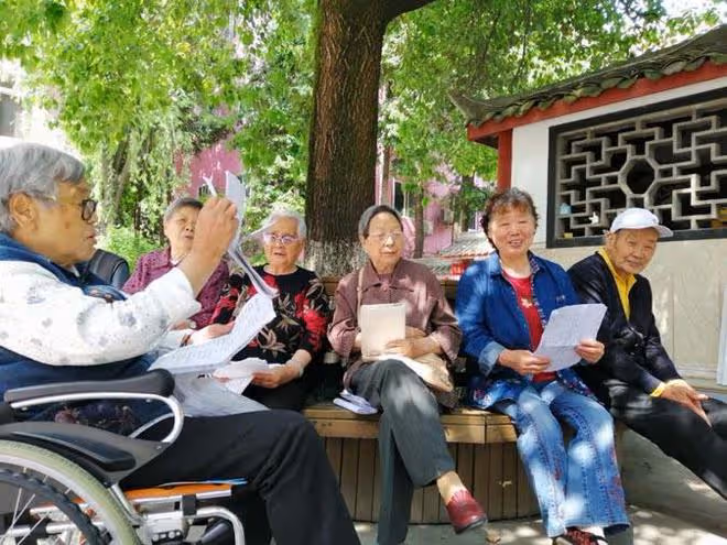 70歲老人心酸：去了養老院才明白，其中真實情況，比你想得還糟