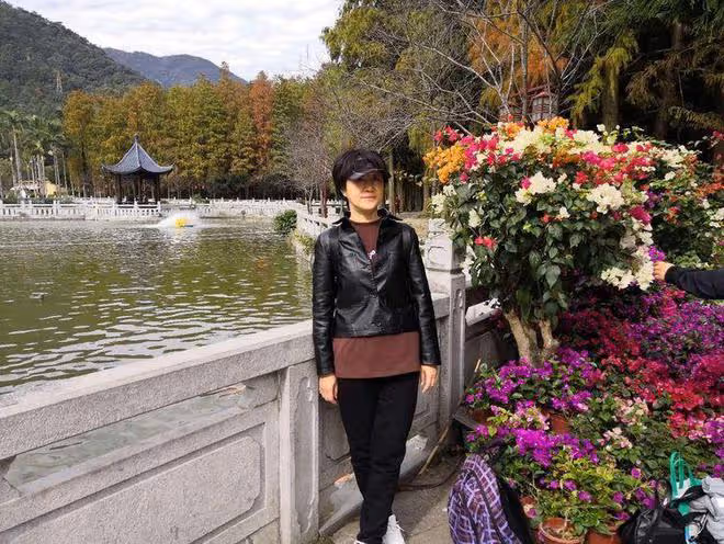 64歲阿姨傾訴：長壽母親太能折騰人，把我折磨得一天都要哭幾回