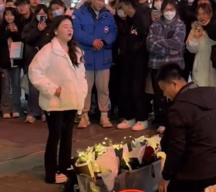 陝西:男子表白女子被批沒車沒房沒存款,男子:但我做了10年備胎