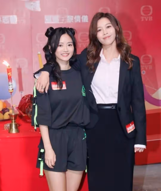27歲TVB小花宣布分手！男友樣貌被指配不上！戀愛4年不被看好