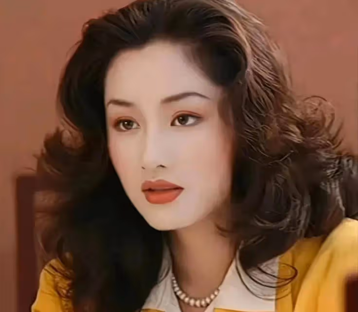 曾經美得不可方物,如今走在路上已認不出,這4位女星真的老了