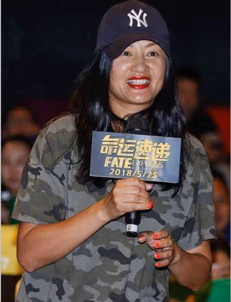 曾經美得不可方物,如今走在路上已認不出,這4位女星真的老了