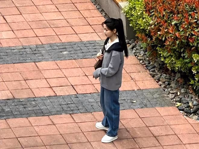 看了楊超越的生圖,我終於理解了為什麼沒有基礎,她就能演女主!