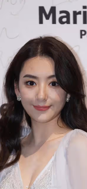郭富城老婆真自信!活動生圖不修就發出來,不愧是名媛!