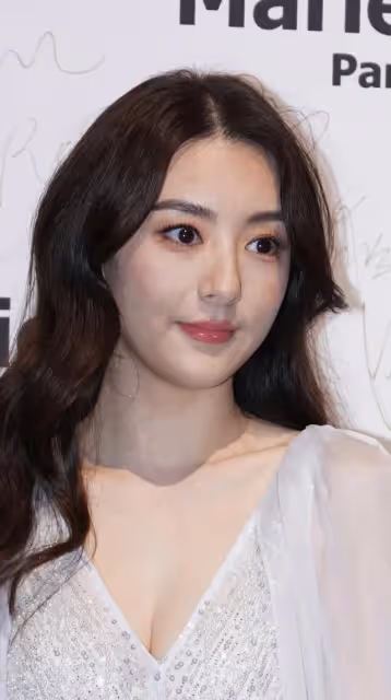 郭富城老婆真自信!活動生圖不修就發出來,不愧是名媛!