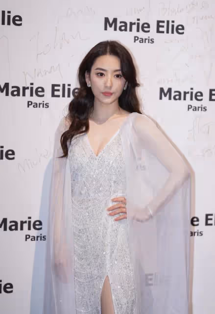 郭富城老婆真自信!活動生圖不修就發出來,不愧是名媛!