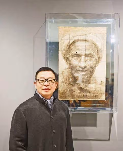 羅中立怕《父親》不能過審，便在畫上加了一「筆」，令其「重生」