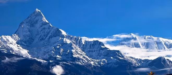 珠峰8千米的「睡美人」，生前哀求不要丟棄她，九年中成登山路標