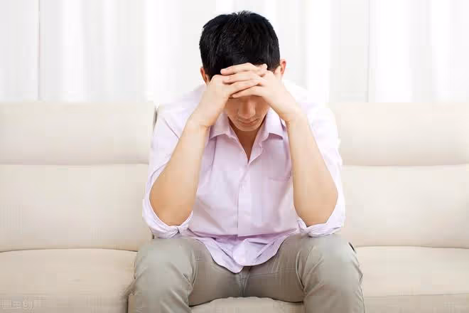 50歲再婚男人的醒悟:她和兒子帶我去旅遊那天,我才明白自己被騙
