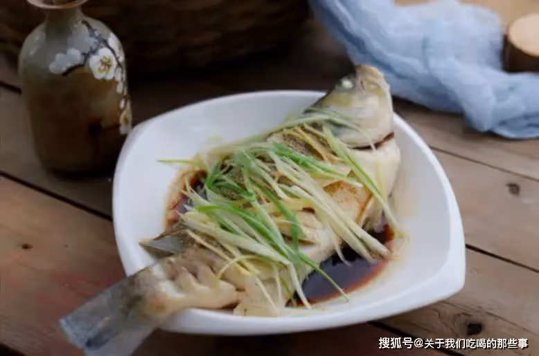清蒸鱸魚,蒸多長時間最好?牢記2個要點,不然鱸魚不鮮也不嫩