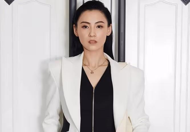 43歲張柏芝驚艷回歸,身姿傲人女神魅力依舊!不愧是第一美女!