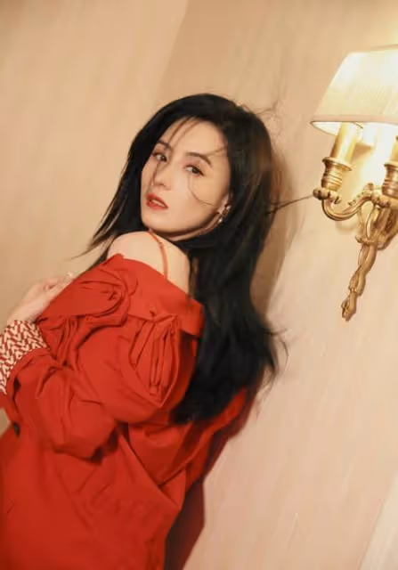 43歲張柏芝驚艷回歸,身姿傲人女神魅力依舊!不愧是第一美女!