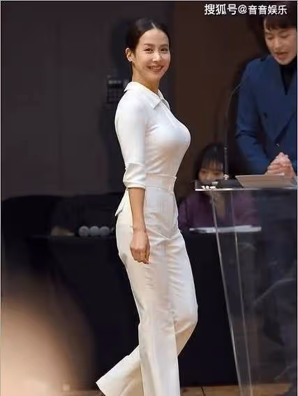 曾為藝術獻身!逆風翻盤!42歲女藝術家趙茹珍的驚世寫真