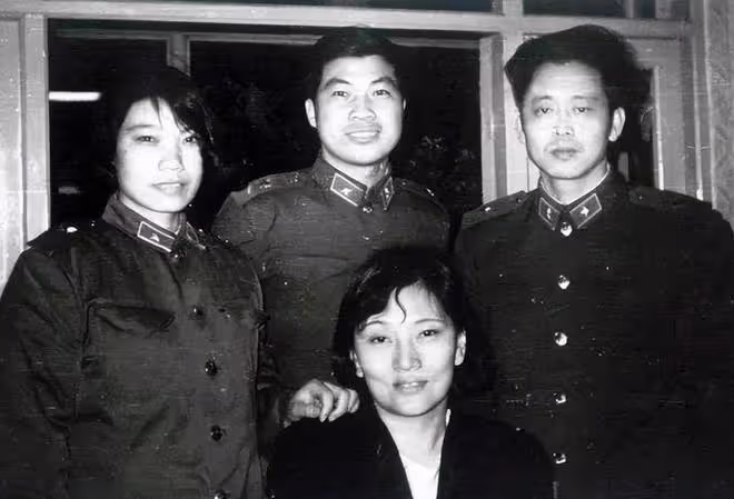 成婚5天妻子高位截癱,醫生斷言活不過3個月,他卻讓妻子活了41年