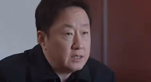 江河日上:錢起上了廖宇正的車,李子平後背冒冷汗他想到王武的死