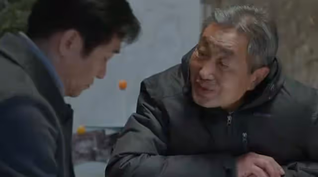 江河日上:錢起上了廖宇正的車,李子平後背冒冷汗他想到王武的死