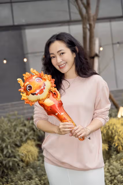 簡嫚書每周上10小時課求突破　文青媽龍年打掉重練