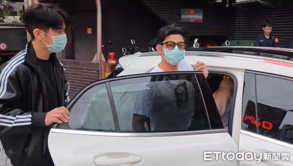 王柏傑發文首回應!親曬「包廂現場照」勾修杰楷:莫名其妙